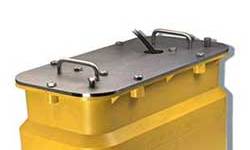 bronze-in-hull-mount-transducer-with-depth-8-pin-airmar-r199