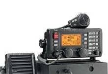 m802-marine-ssb-radio-clear-ice-red-tan