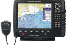 cpv550-large-screen-gps-chartplotter-and-vhf-radio