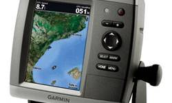 gpsmap-526s-chartplotter-with-dual-frequency-transducer