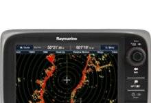t70007-e7d-7-multifunction-w-sonar-internal-gps-row