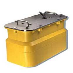 bronze-in-hull-mount-transducer-with-depth-8-pin-airmar-r199