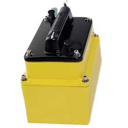 airmar-1kw-m265lh-plastic-in-hull-transducer